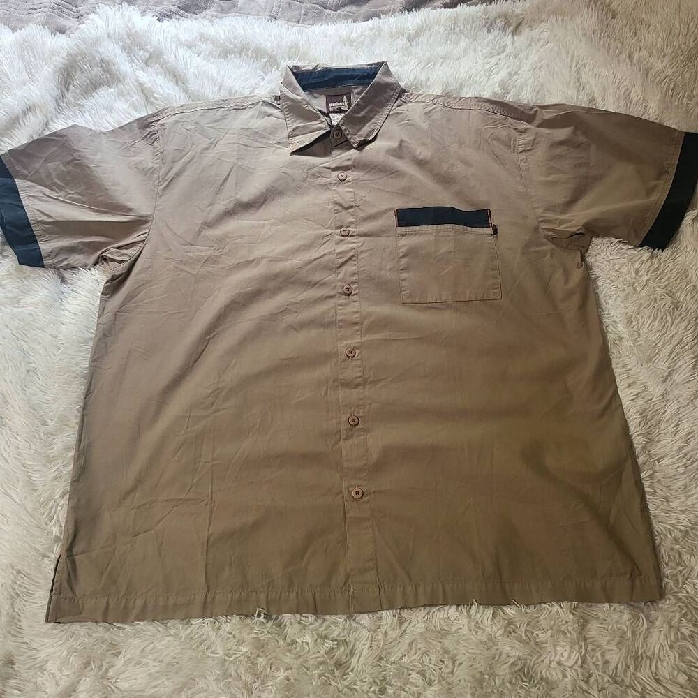 Weekendz off  short sleeve tan button down shirt  XXL